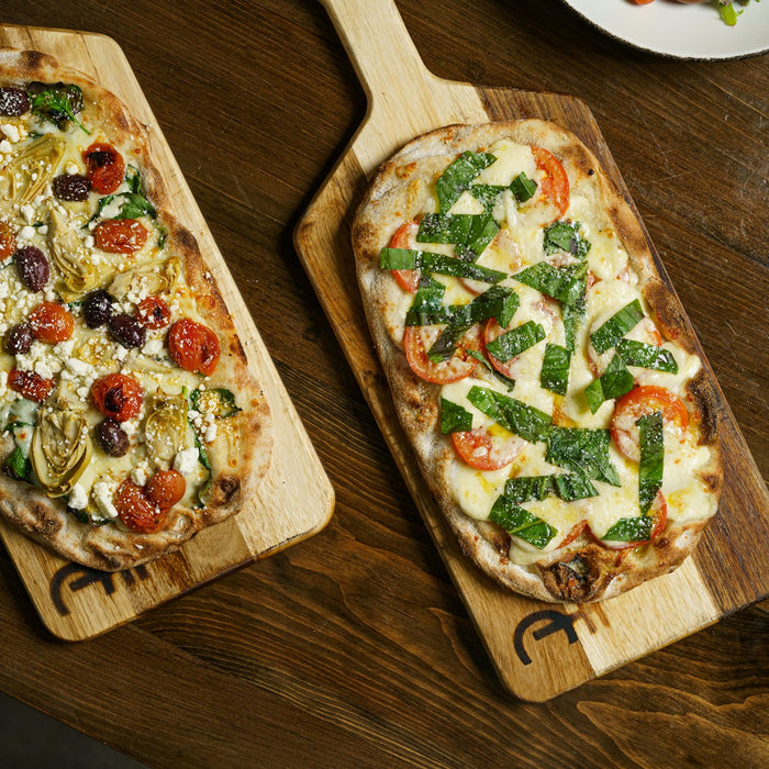 Common Roots: Flatbread Fridays